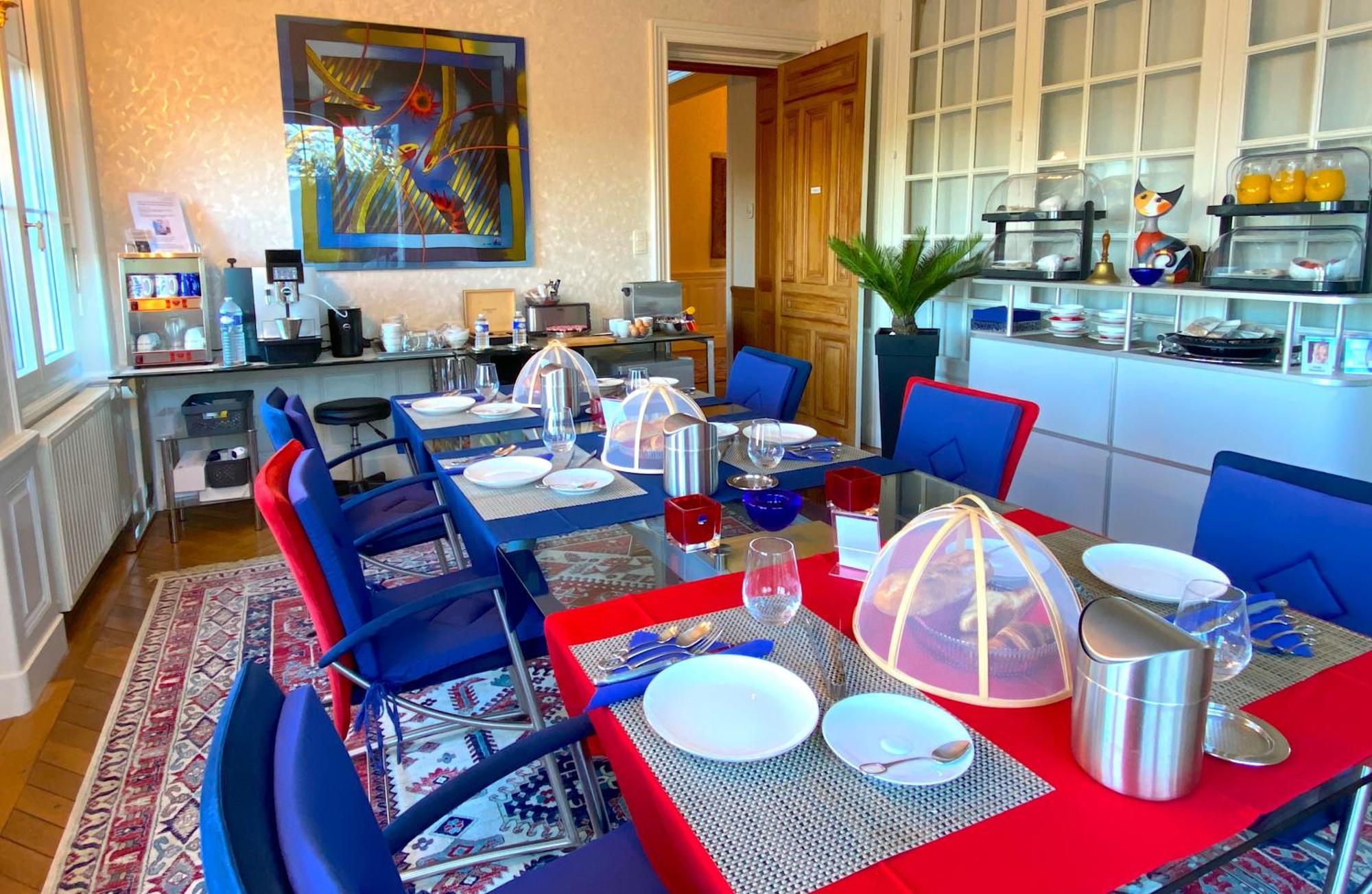 Chateau De Bellevue B&B Et Appartements Avec Piscine Saisonal Chauffee Et Chambres Partout Climatisees Saint-Avit  外观 照片