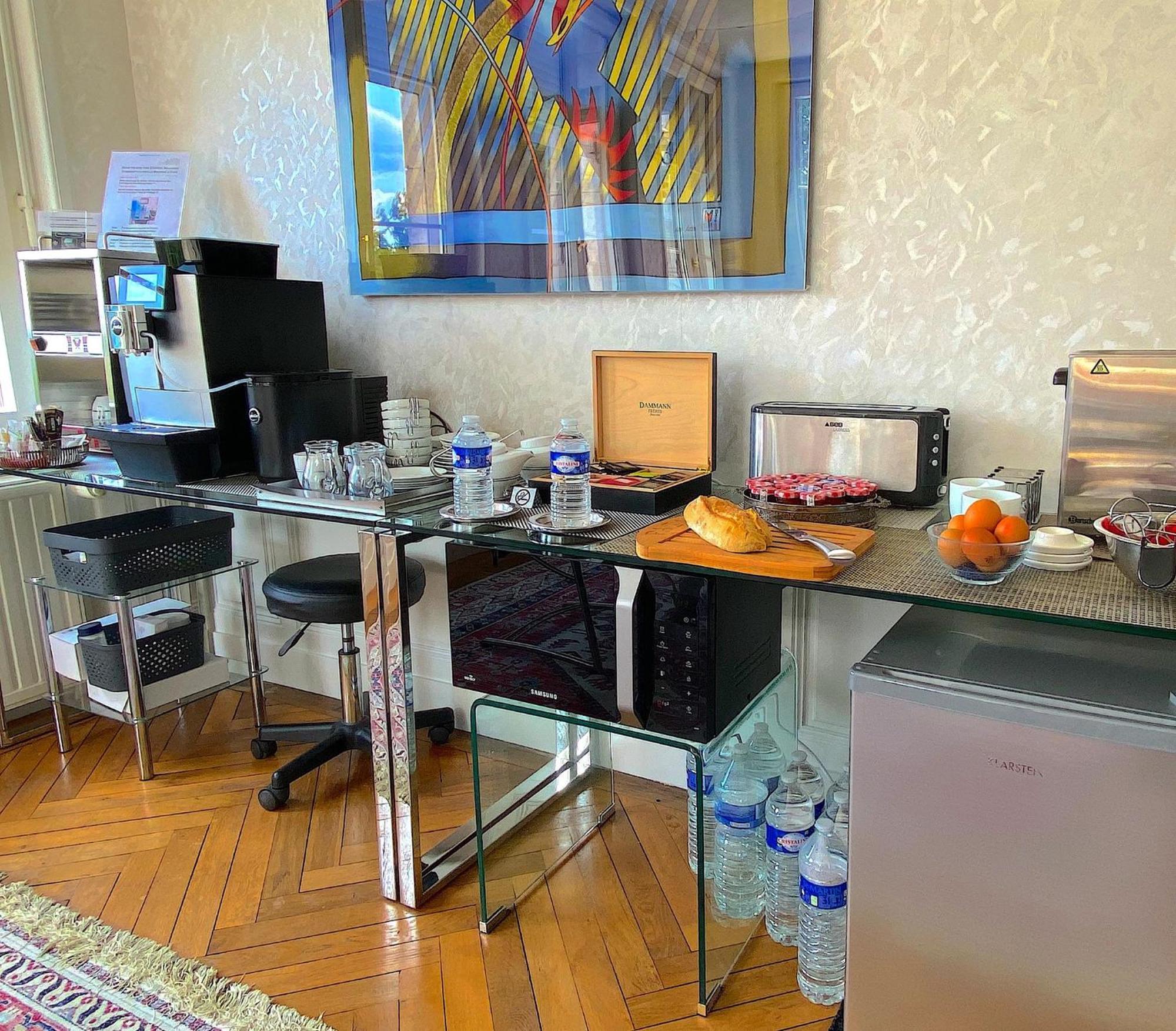 Chateau De Bellevue B&B Et Appartements Avec Piscine Saisonal Chauffee Et Chambres Partout Climatisees Saint-Avit  客房 照片