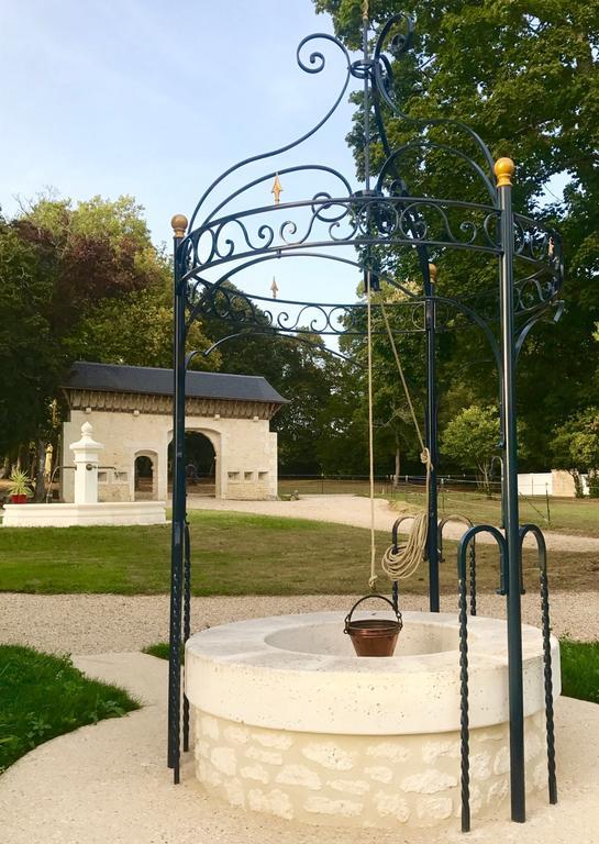 Chateau De Bellevue B&B Et Appartements Avec Piscine Saisonal Chauffee Et Chambres Partout Climatisees Saint-Avit  外观 照片